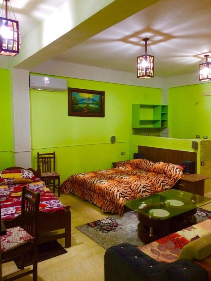 Guesthouse Aleksander Берат Екстер'єр фото